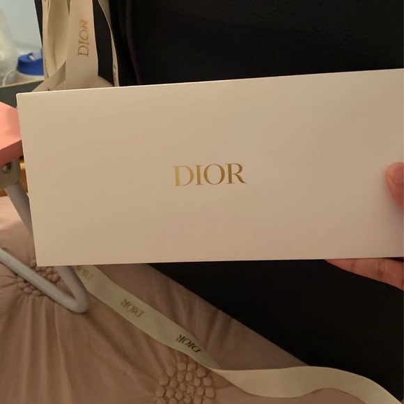 Dior embroidered res - Picture 5 of 8